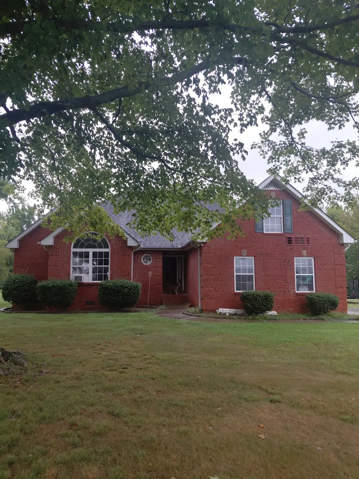 2801 Oak Grove Church Rd, Bethpage, TN 37022