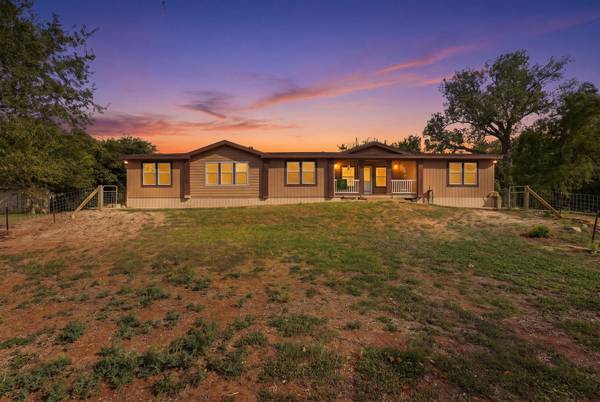 10100 Varisco LN, Bryan, TX 77807