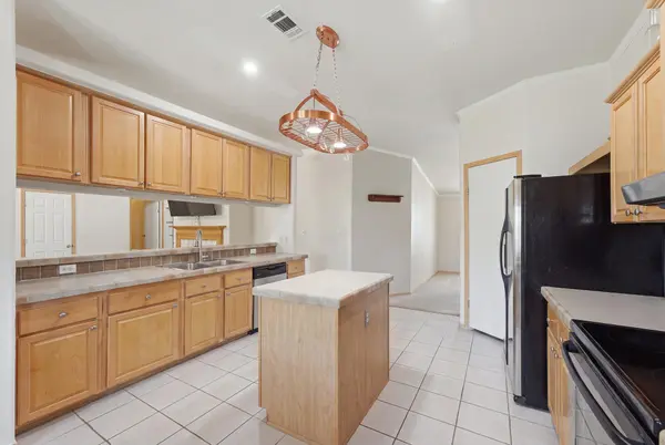 10100 Varisco LN, Bryan, TX 77807