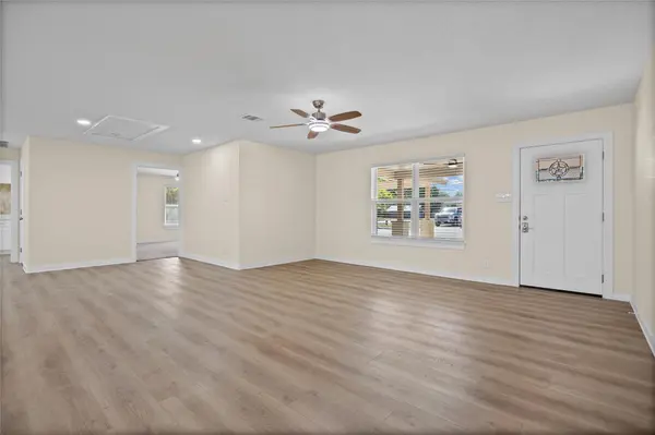 412 Oak ST, Bastrop, TX 78602