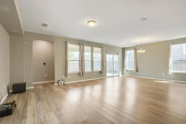 6808 Ondantra BND, Austin, TX 78744