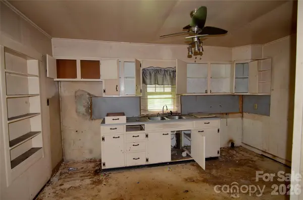 440 Hillcrest ST #22, Marion, NC 28752