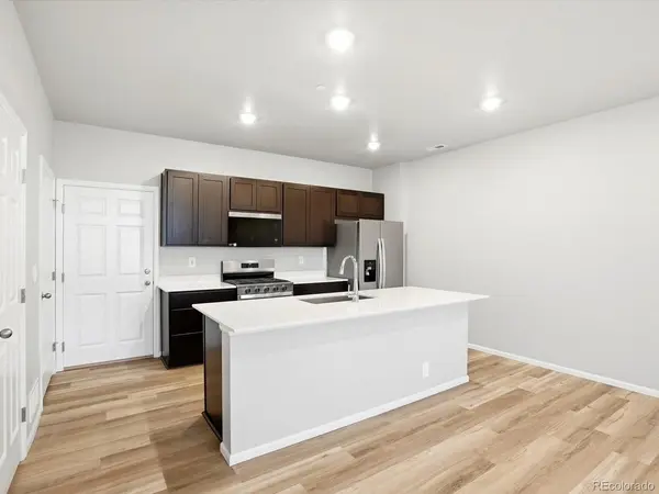 1596 Riverplace #4, Windsor, CO 80550