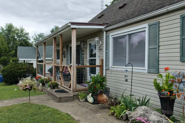 324 M Street ***, Bedford, IN 47421