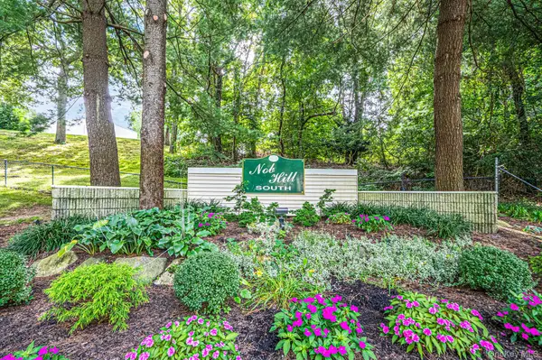 28 Richmond BLVD #1B, Ronkonkoma, NY 11779
