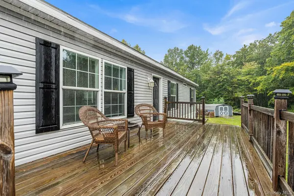 735 Plattekill Ardonia RD, Wallkill, NY 12589