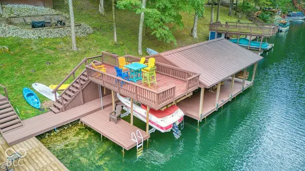 7254 Halibut DR, Nineveh, IN 46164
