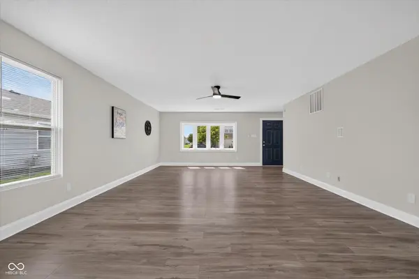10622 Crackling DR, Indianapolis, IN 46259