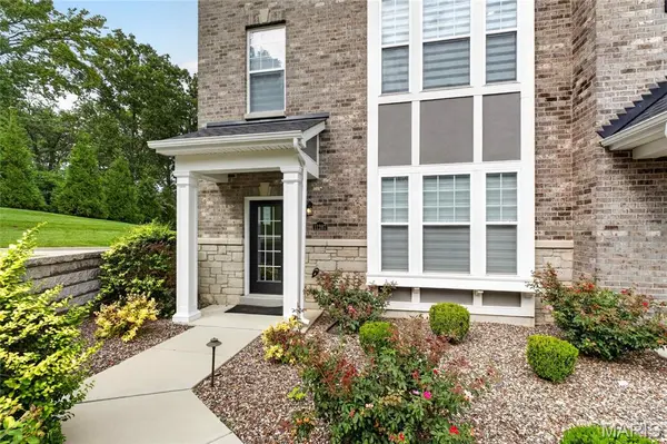 11267 Talamore CIR, St Louis, MO 63131