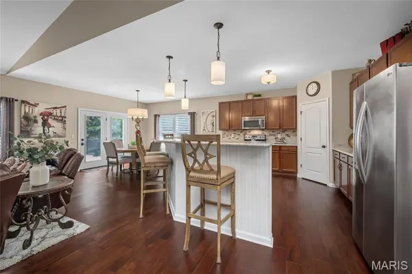 256 Mason Glen DR, Lake St Louis, MO 63367