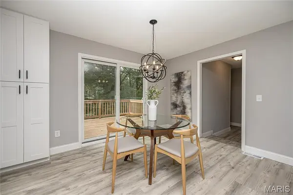 133 Embassy LN, Kirkwood, MO 63122