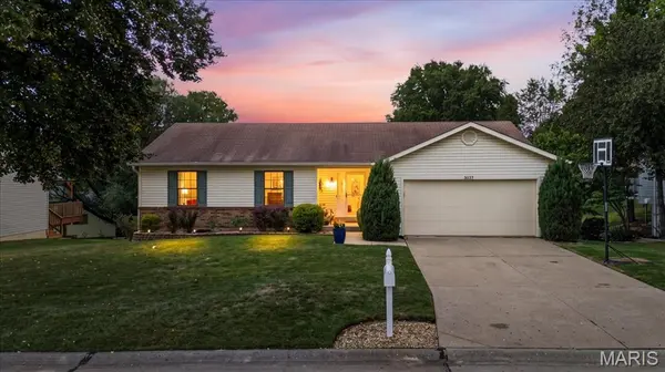 3037 Valley Vista DR, St Peters, MO 63376