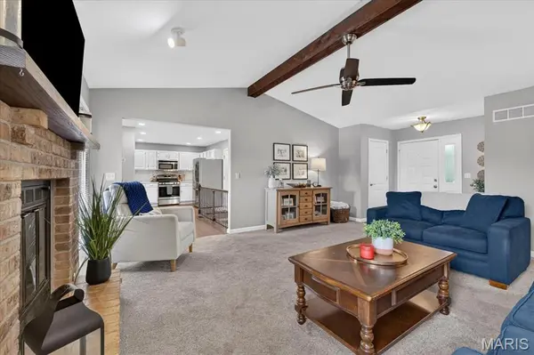 3037 Valley Vista DR, St Peters, MO 63376