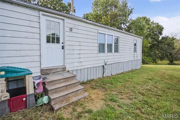 16761 Delhi Farms RD, Jerseyville, IL 62052
