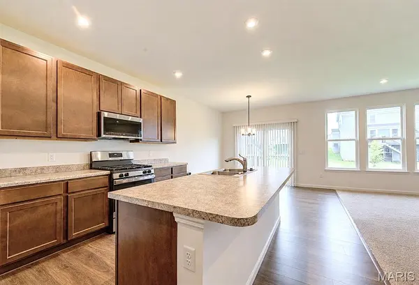 327 Dalriada BLVD, O'fallon, MO 63368