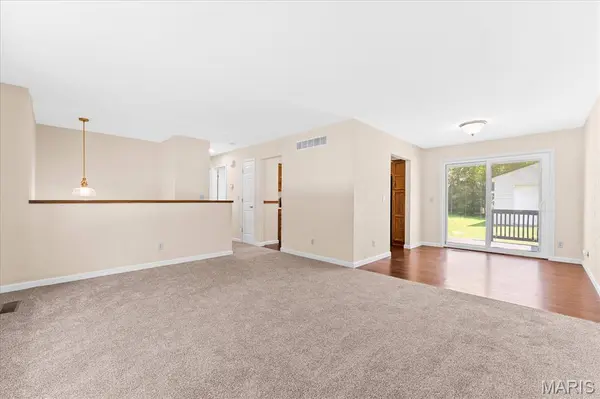 2100 E Belle AVE, Belleville, IL 62221