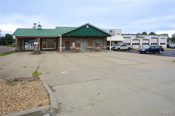 311 N Franklin ST, Cuba, MO 65453