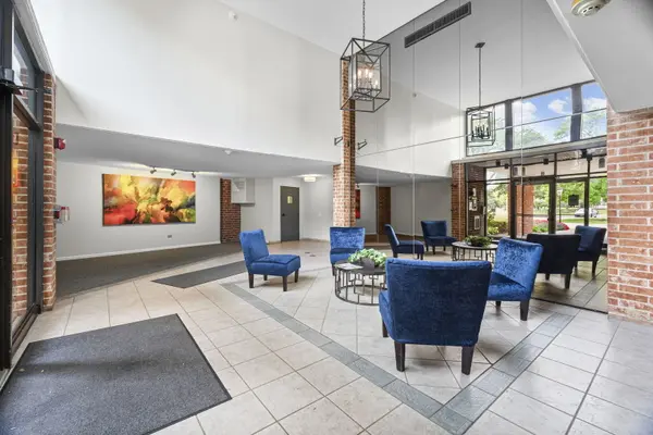 1505 E Central RD #216B, Arlington Heights, IL 60005