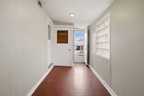 6007 S Monitor AVE, Chicago, IL 60638