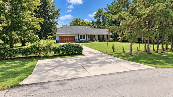21271 W Park DR, Lake Villa, IL 60046