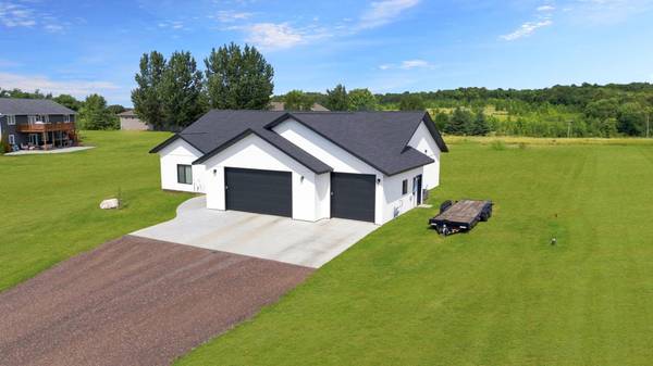 15400 Trillium TRL, Lake Park, MN 56554
