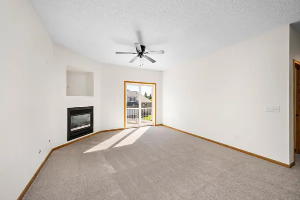 18275 Kerrville TRL #402, Lakeville, MN 55044