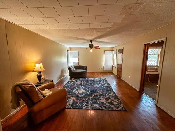 306 S 4th ST, Hammon, OK 73650