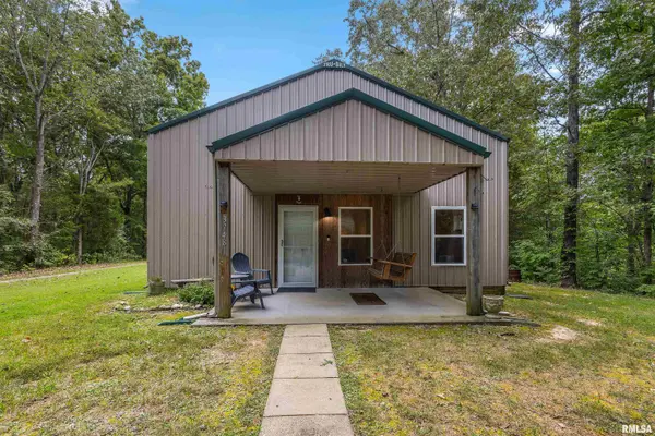 3748 STEWART LN, Marion, IL 62959