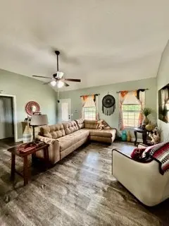 4478 Long Creek Rd, Lafayette, TN 37083