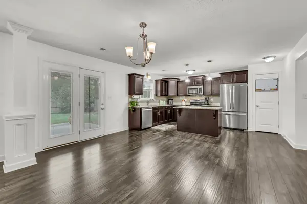 3735 Windmill Dr, Clarksville, TN 37040