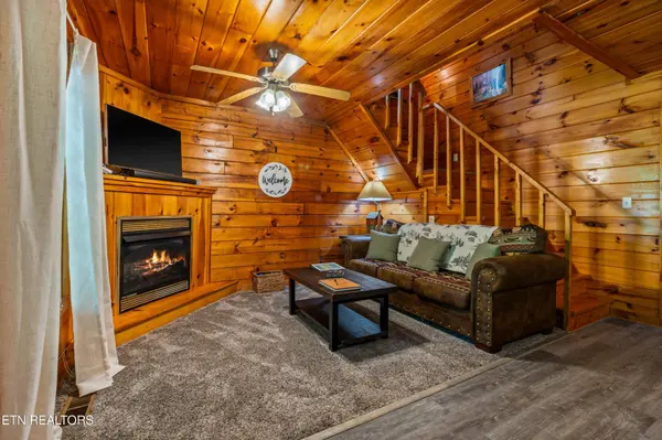 1830 Cherry View Lane, Pigeon Forge, TN 37876