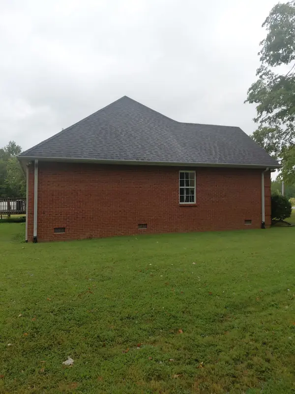 2801 Oak Grove Church Rd, Bethpage, TN 37022