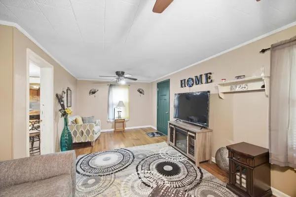 808 S Chattanooga Street, La Fayette, GA 30728