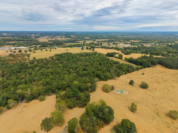 000 Highway 5, Hartville, MO 65667
