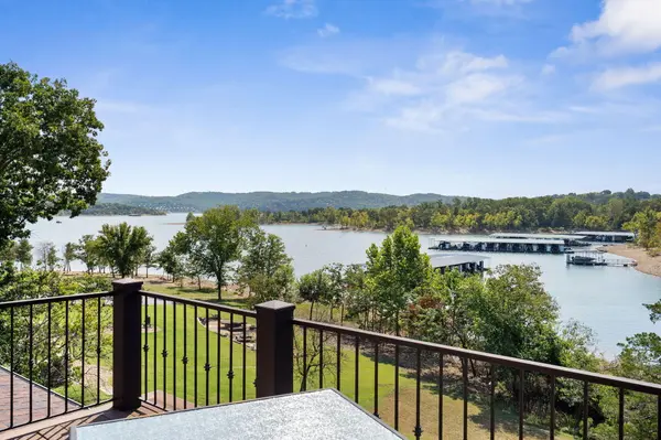 138 Longshore DR, Blue Eye, MO 65611