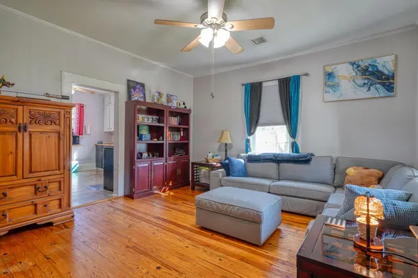 15 3rd ST, Inman, SC 29349