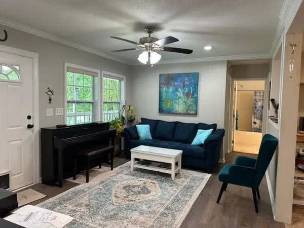 1095 E Prince RD, Landrum, SC 29356