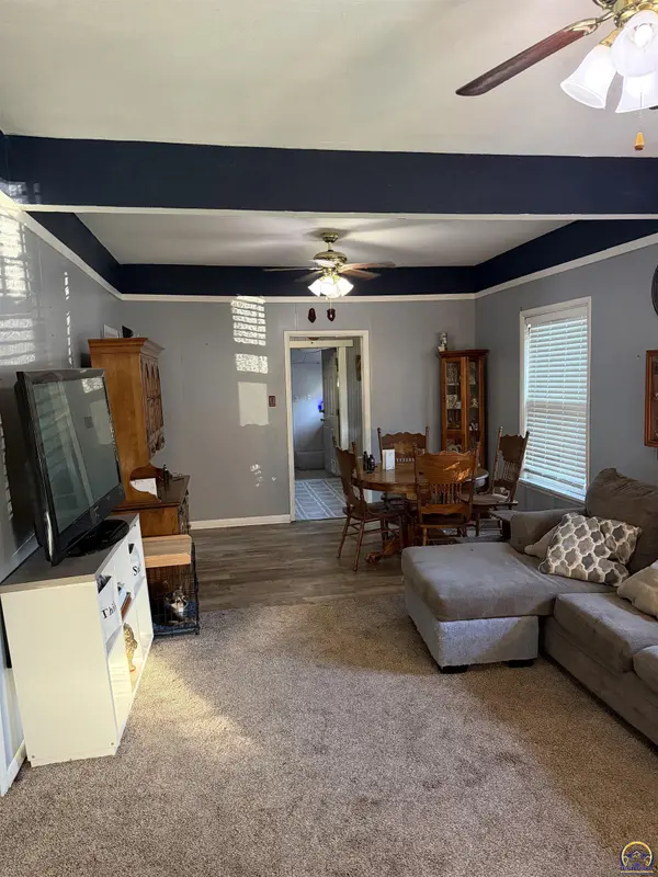 818 SW Jewell AVE, Topeka, KS 66606
