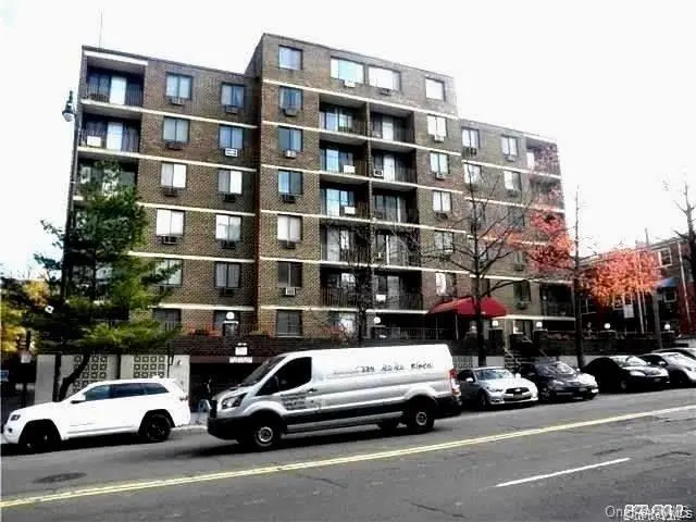 36-41 Union ST #4G, Flushing, NY 11354