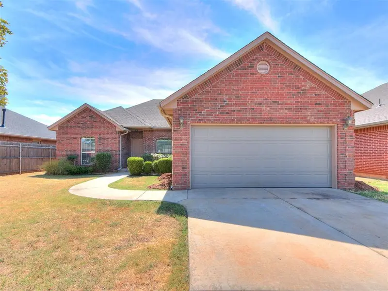 2120 NW 157th ST, Edmond, OK 73013