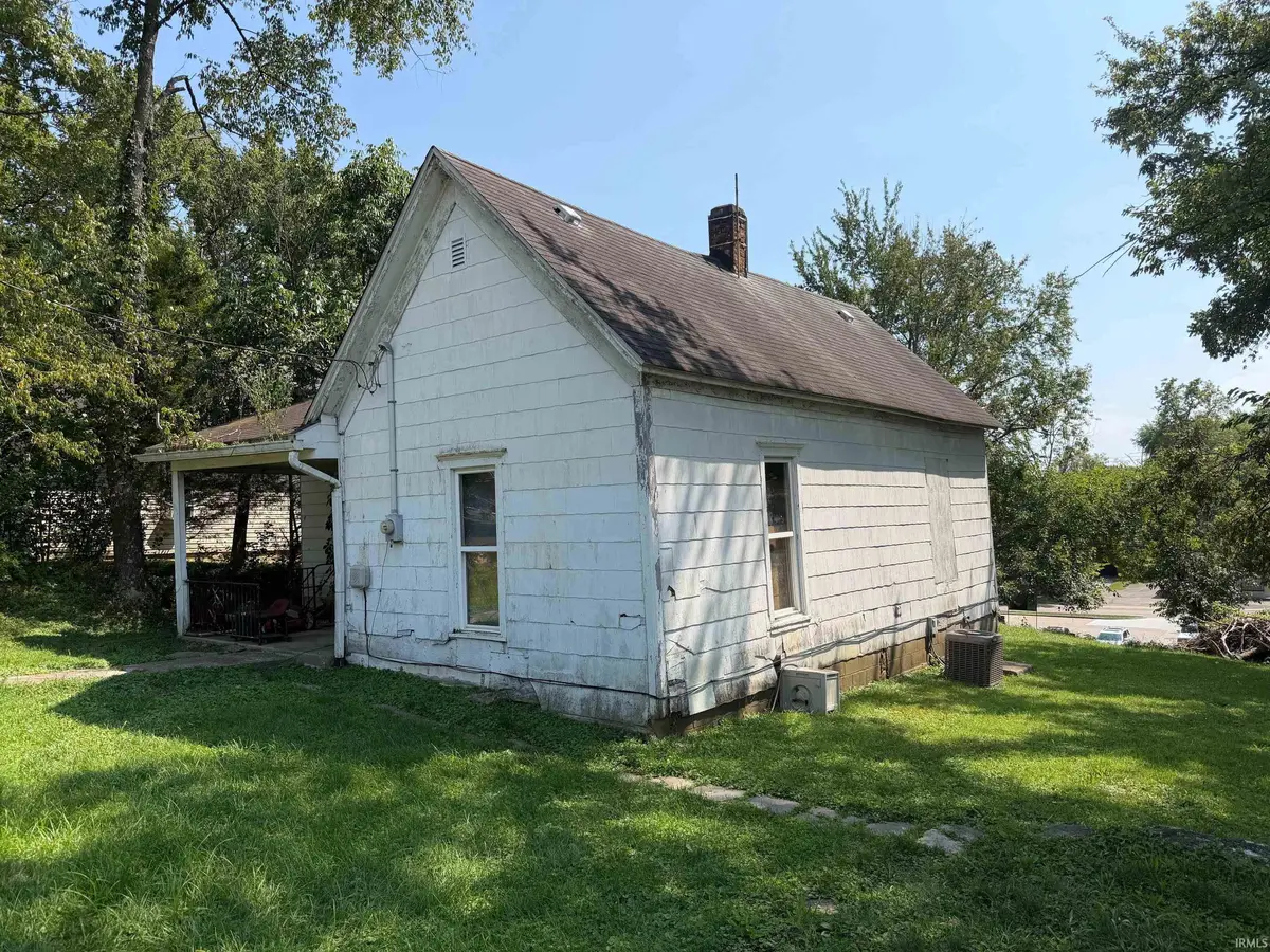 410 15Th ST, Bedford, IN 47421-3802