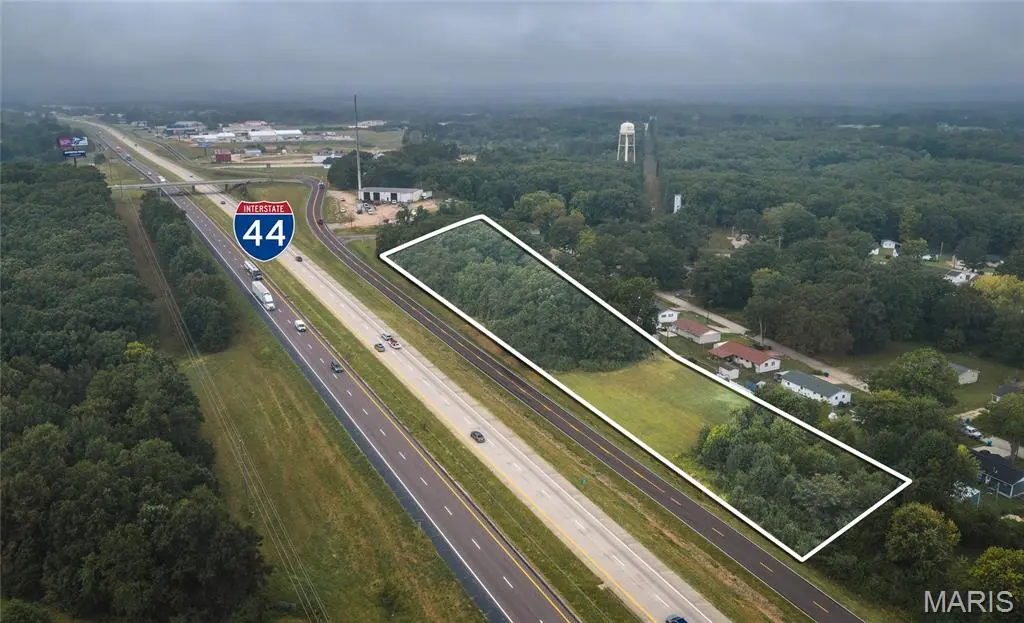 0 North Service RD, Bourbon, MO 65441