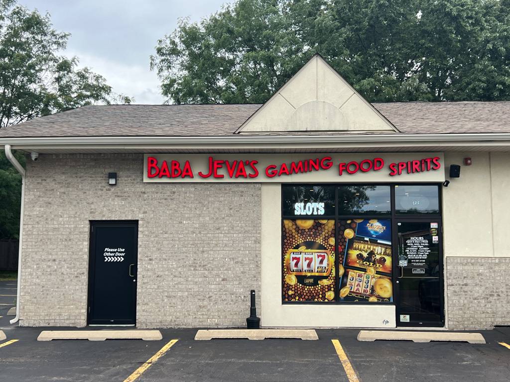 2214 N Route 12 #E, Spring Grove, IL 60081
