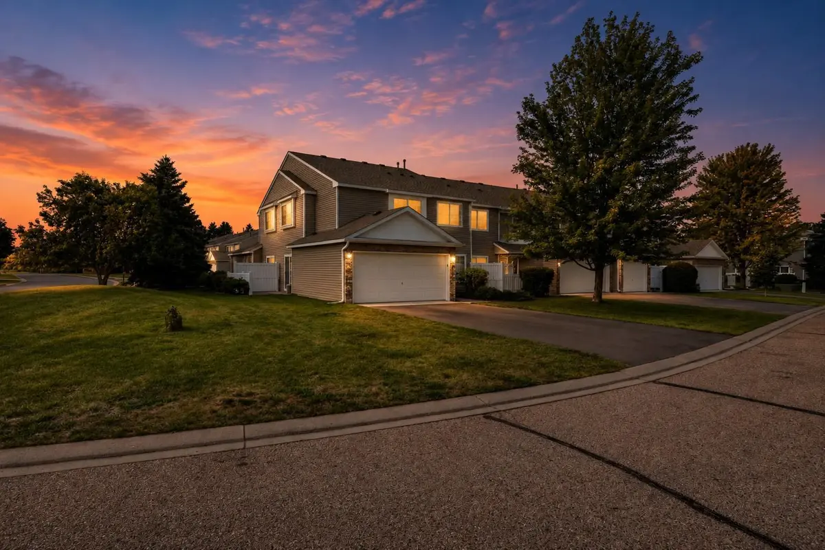 1228 Elmwood AVE, Shakopee, MN 55379
