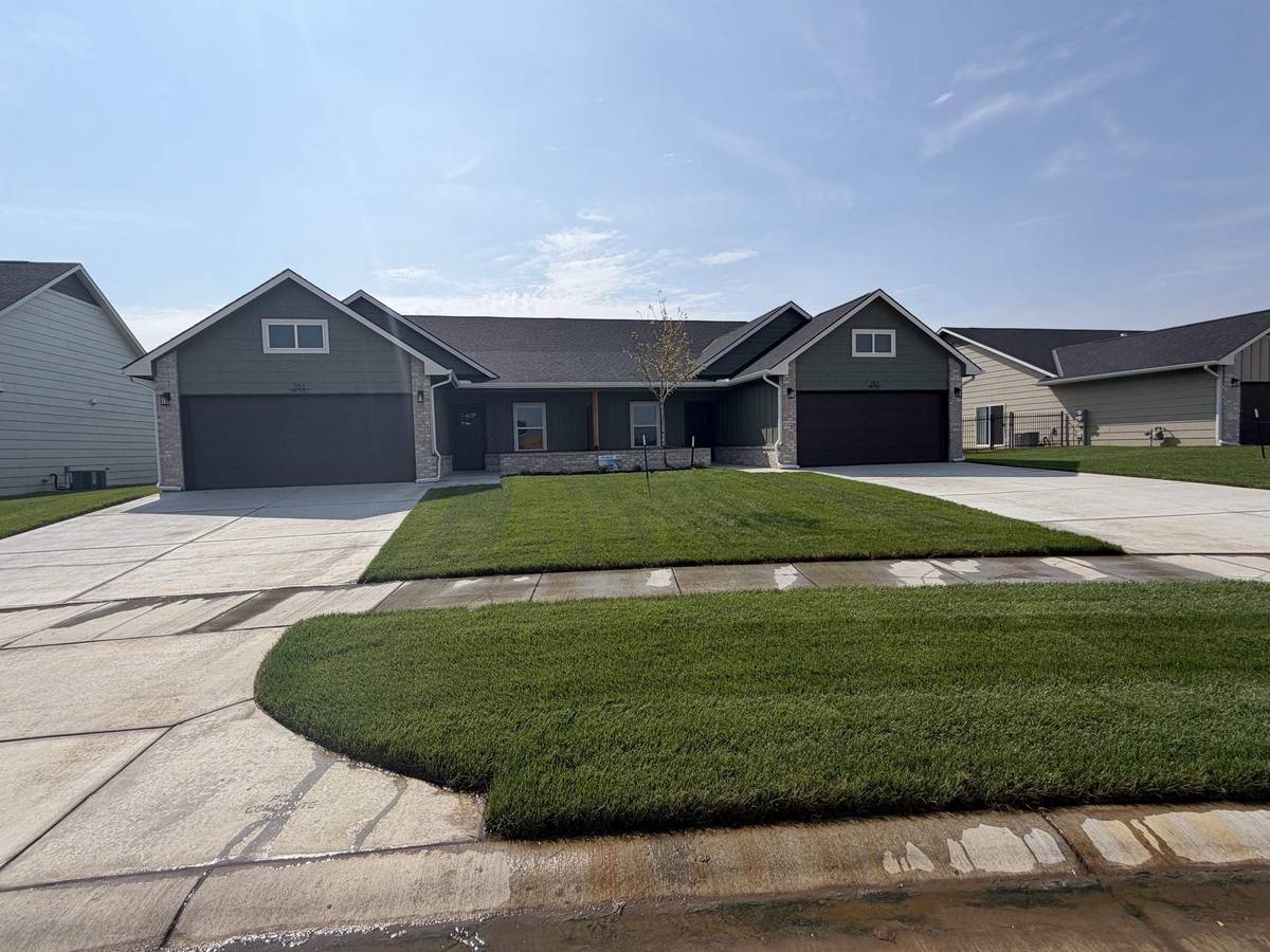 761 N Wheatland St, Wichita, KS 67235