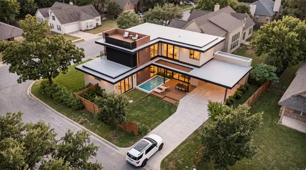 2707 E Side DR, Austin, TX 78704