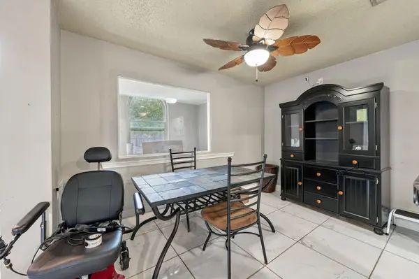 1315 E Logan ST, Round Rock, TX 78664