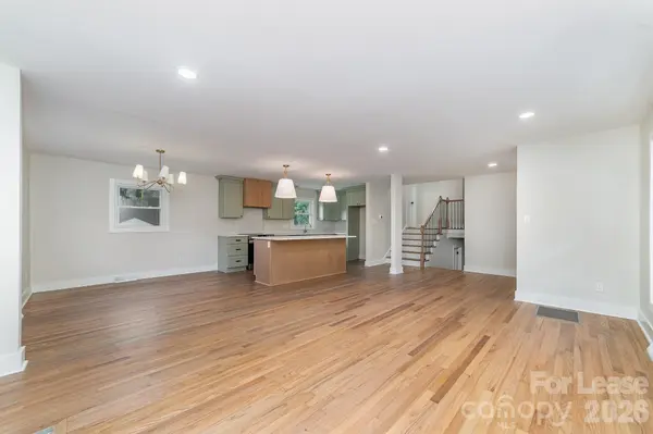 2117 Emerywood DR, Charlotte, NC 28210