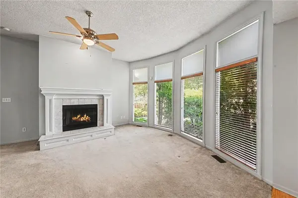 7423 N Wallace AVE, Kansas City, MO 64158