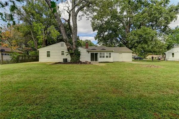 9409 E 65TH ST, Raytown, MO 64133